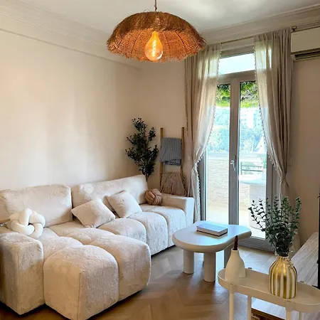 Beachfront Promenade Des 2 Terraces * Nice