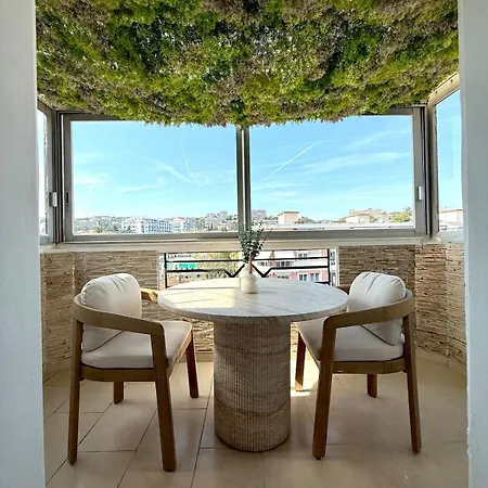 Beachfront Promenade Des 2 Terraces Nice