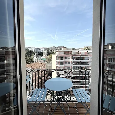 Beachfront Promenade Des 2 Terraces Nizza